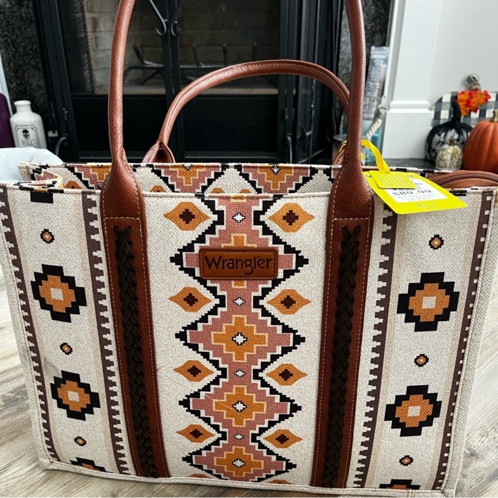 Wrangler Geometric Tan and Brown Tote